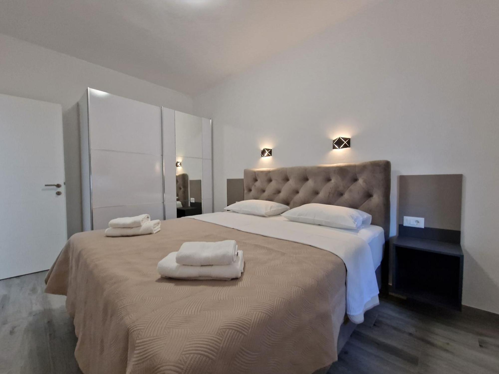 Apartments Okit Βόντιτσε Δωμάτιο φωτογραφία